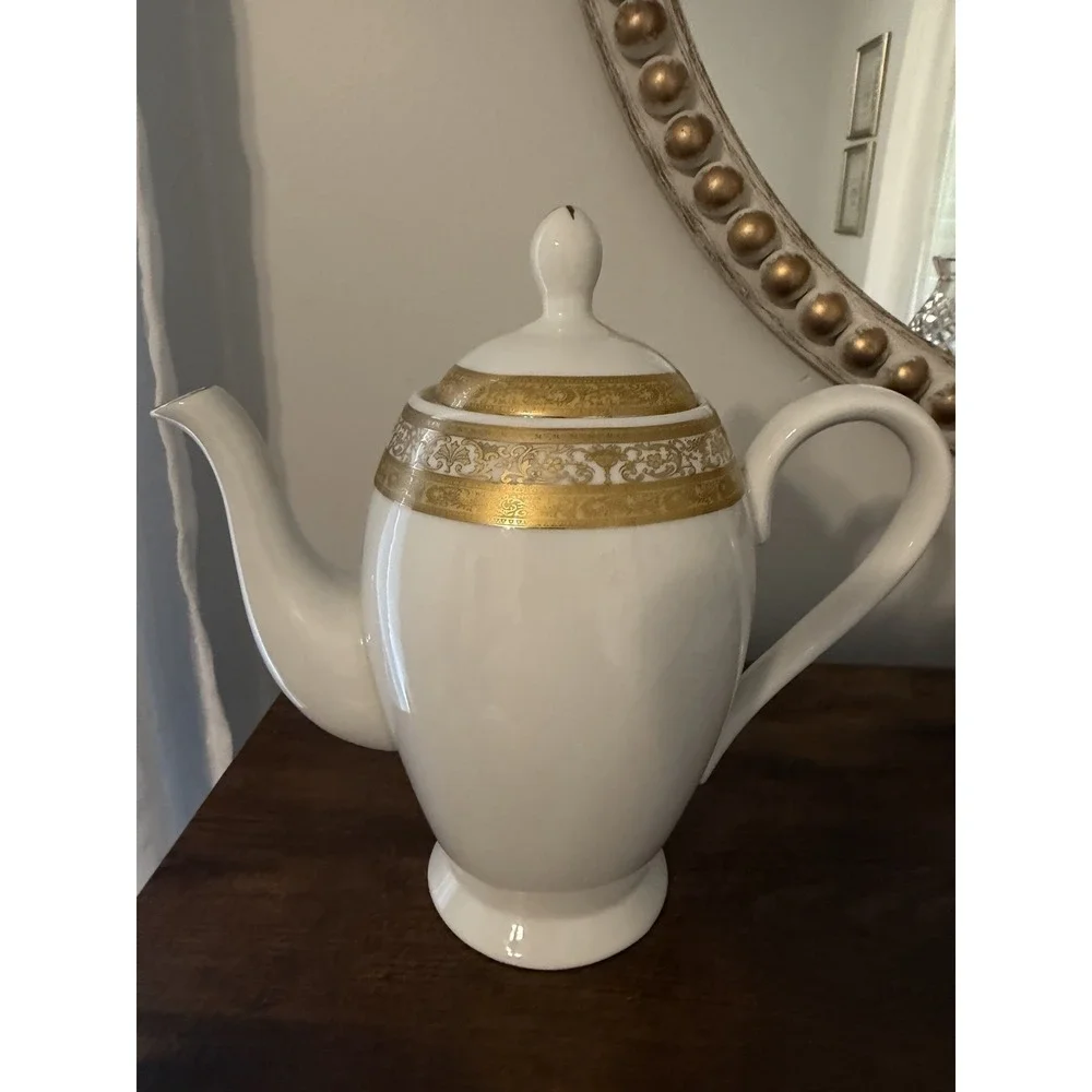 Vintage‎ GNA Fine Porcelain Coffee Pot White Gold Encrusted Trim 8.75